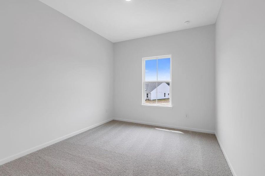 Spacious, unfurnished interior of a new home in Three Rivers, Rome (Image 14).