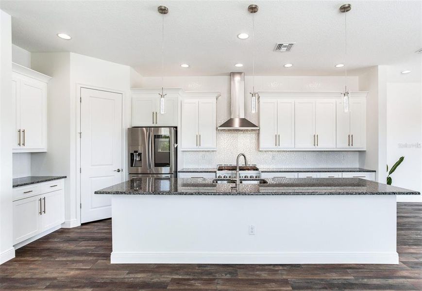 Furnished interior view inside a new home in , Treasure Island (Image 31).