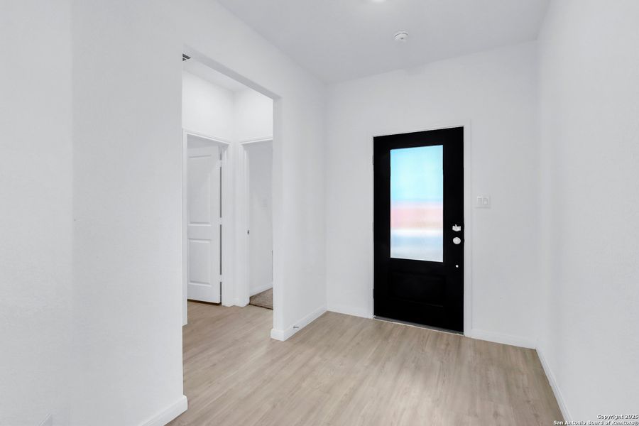 Spacious, unfurnished interior of a new home in Navarro Ranch: Classic Collection, Seguin (Image 25).