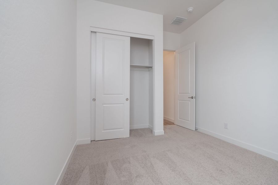 Spacious, unfurnished interior of a new home in Soleo, San Tan Valley (Image 12). Spacious, unfurnished interior of a new home in Soleo, San Tan Valley (Image 12).