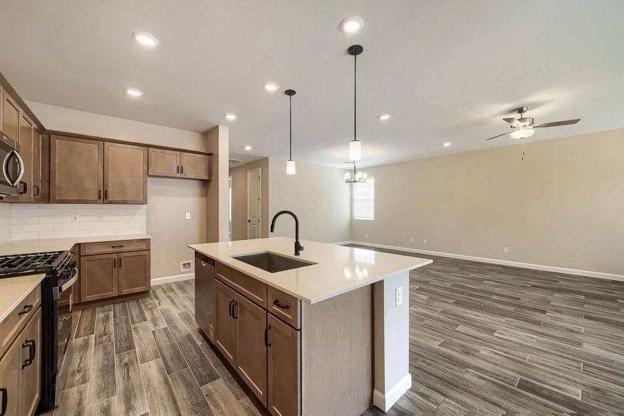Surprise, AZ New Home.  - Slide 8