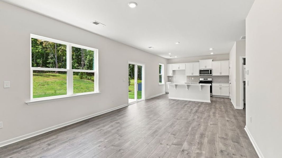 Spacious, unfurnished interior of a new home in Pine Lake Estates, Anderson (Image 21).