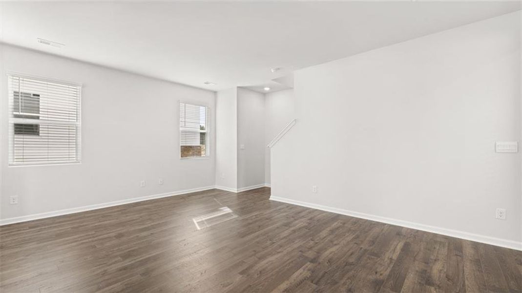 Spacious, unfurnished interior of a new home in Poplar Preserve, Newnan (Image 14).