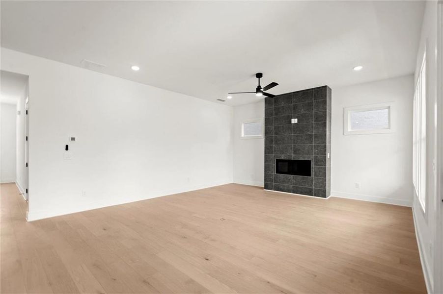 Spacious, unfurnished interior of a new home in The Gathering – Alpharetta, Alpharetta (Image 32).