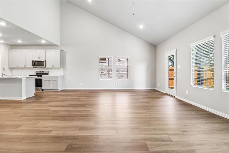Photo is not of the actual home, but is an inspirational photo of builder’s model home and may depict options, furnishings, and/or decorator features that are not included.