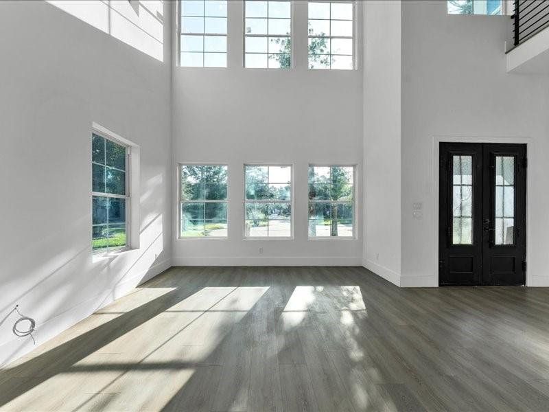 Spacious, unfurnished interior of a new home in , Spring (Image 22). Spacious, unfurnished interior of a new home in , Spring (Image 22).