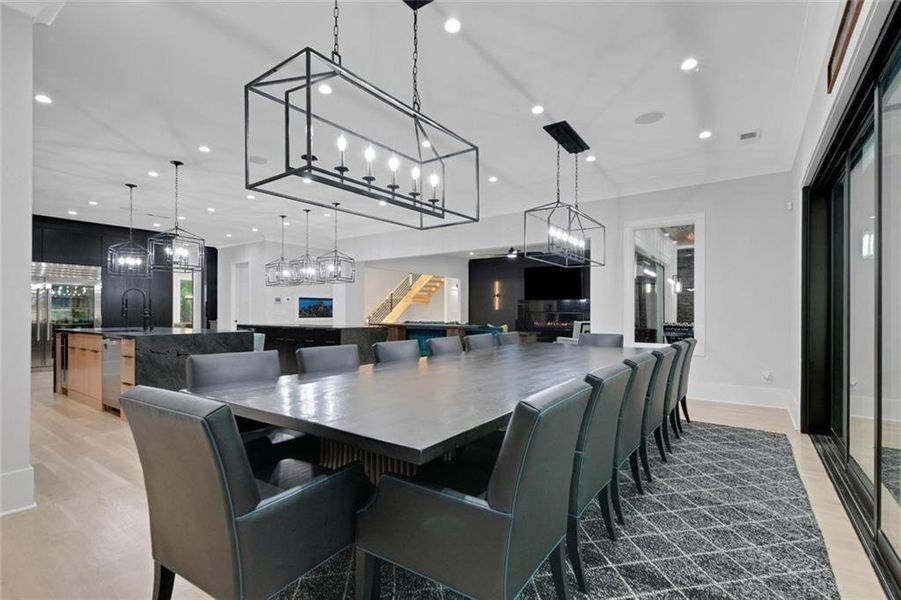 Community amenities in , Roswell (Image 86).