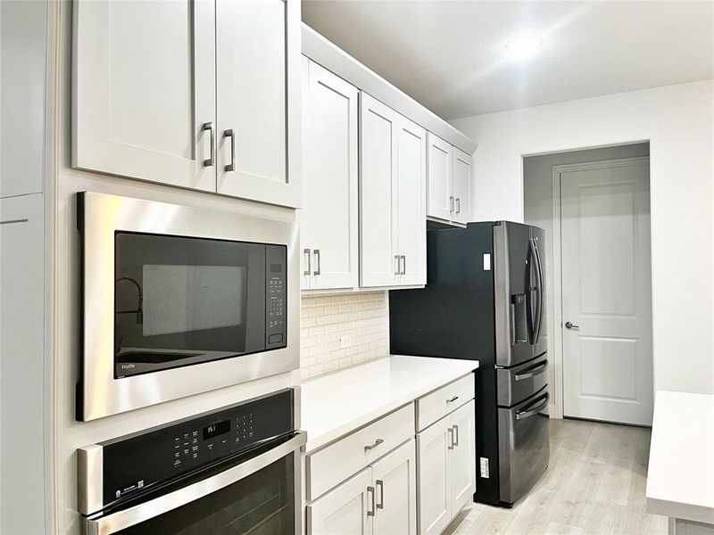 Furnished interior view inside a new home in Northlake Estates 65s, Little Elm (Image 15).