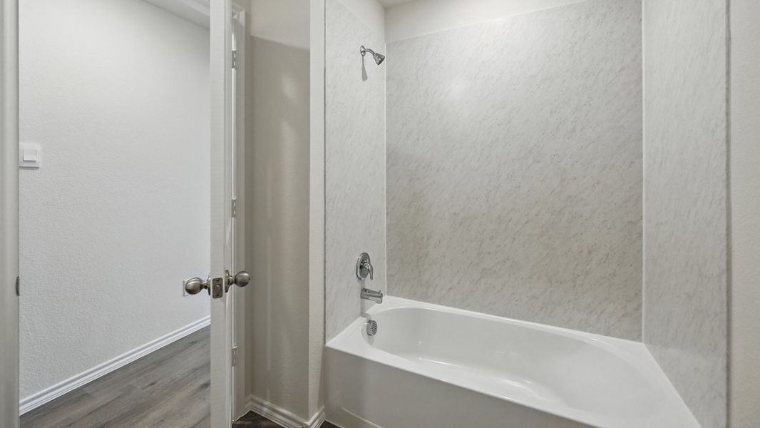 Furnished interior view inside a new home in Saddlebrook, Waxahachie (Image 5).