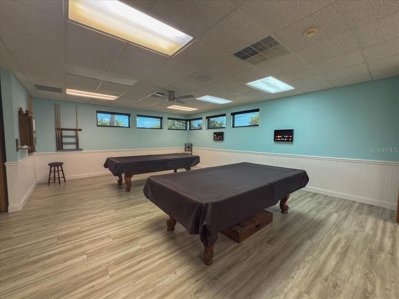 Community amenities in , Englewood (Image 32).