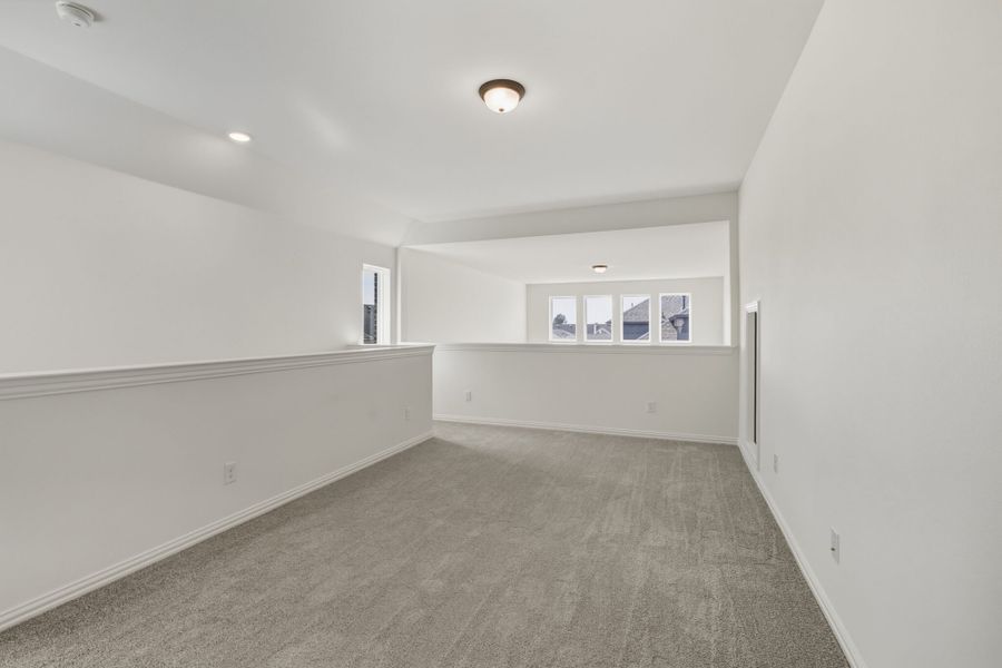 Spacious, unfurnished interior of a new home in Walden Pond, Forney (Image 23).