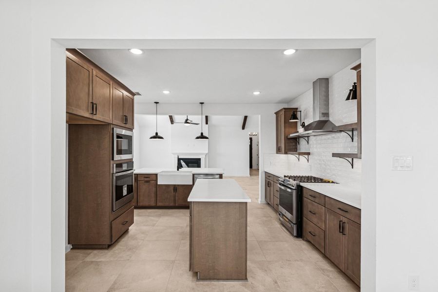 Stunning kitchen (*Photo not of actual home and used for illustration purposes only.)