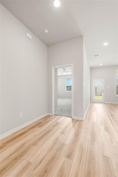 Spacious, unfurnished interior of a new home in , Waco (Image 32). Spacious, unfurnished interior of a new home in , Waco (Image 32).