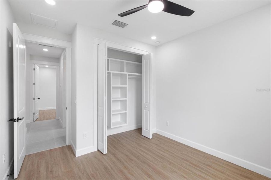 Spacious, unfurnished interior of a new home in , North Port (Image 27).