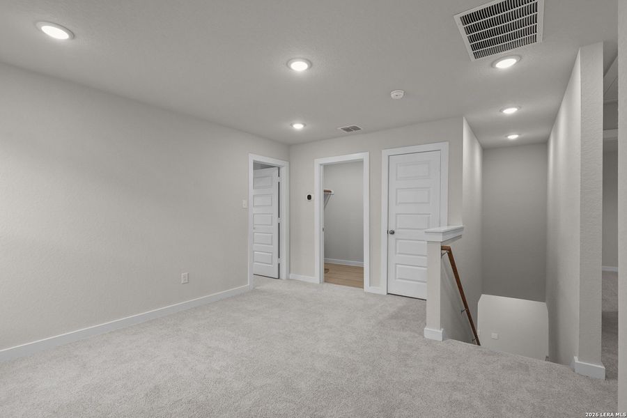 Spacious, unfurnished interior of a new home in Millican Grove, San Antonio (Image 24).
