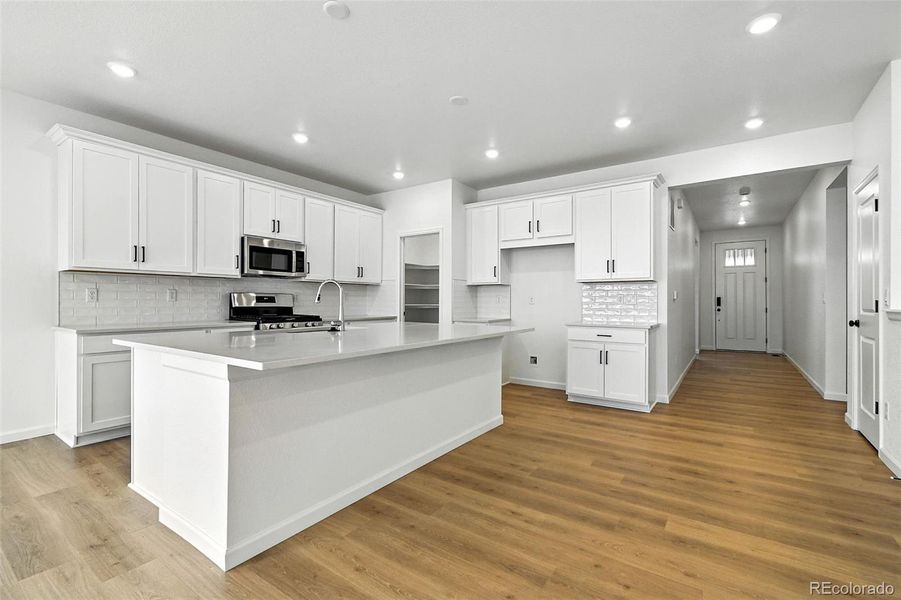 17075 W 92nd Loop ~ Ready Now