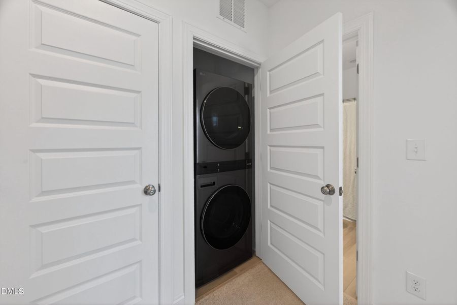 027-property-laundry-room