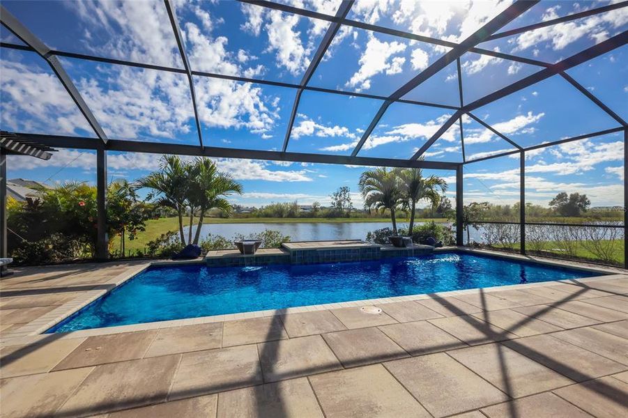 Exterior details and patio area of a home in , Bradenton (Image 28).