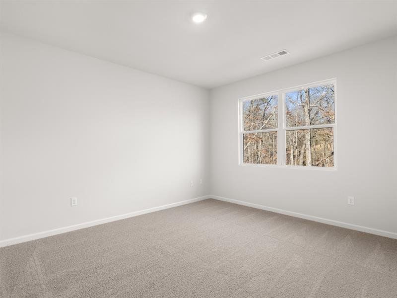 Spacious, unfurnished interior of a new home in Northberry, Rome (Image 20).