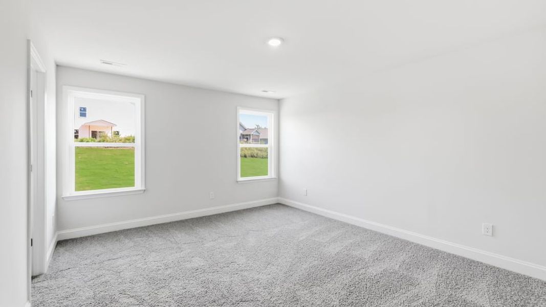 Spacious, unfurnished interior of a new home in Briargate, Fountain Inn (Image 31).