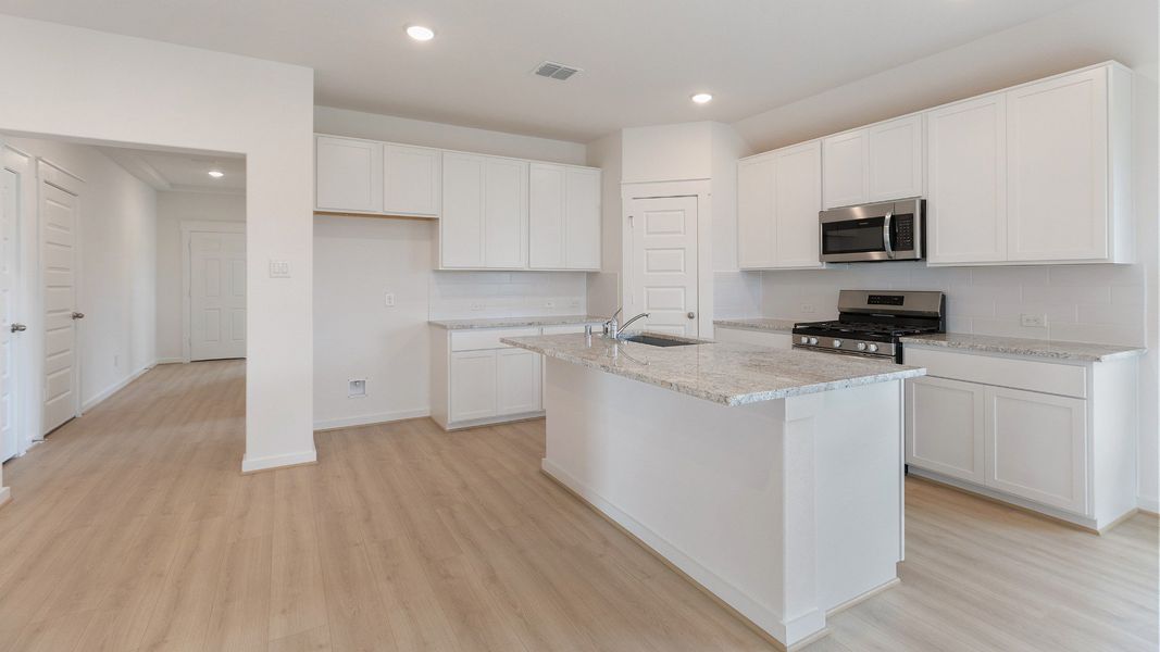 Furnished interior view inside a new home in Cielo, Conroe (Image 10). Furnished interior view inside a new home in Cielo, Conroe (Image 10).