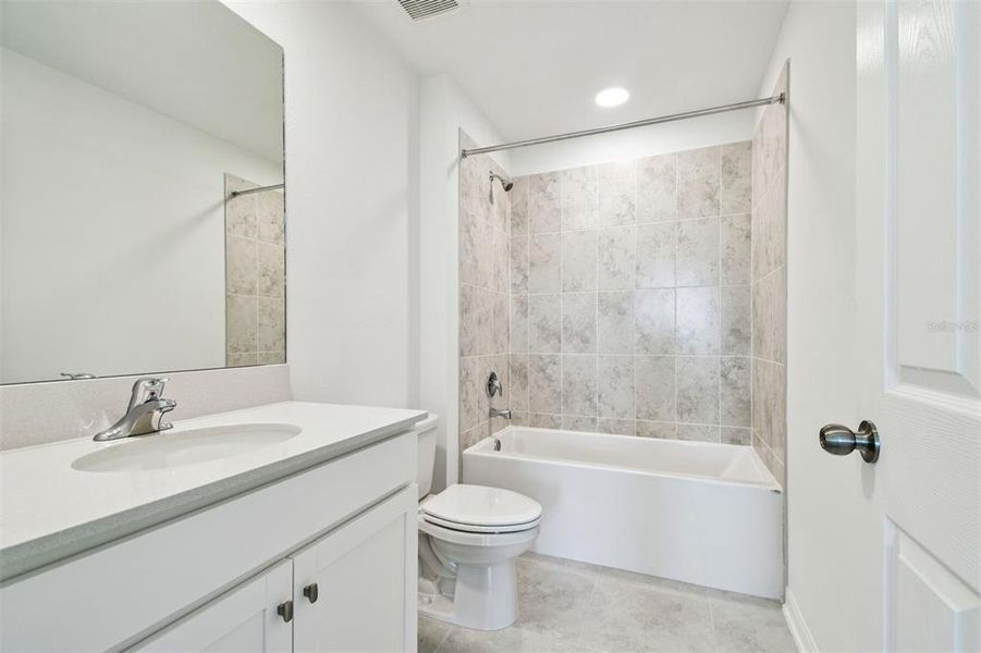 Furnished interior view inside a new home in Meadow Oaks, Hudson (Image 11).