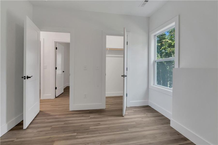 Spacious, unfurnished interior of a new home in , Ellijay (Image 27).