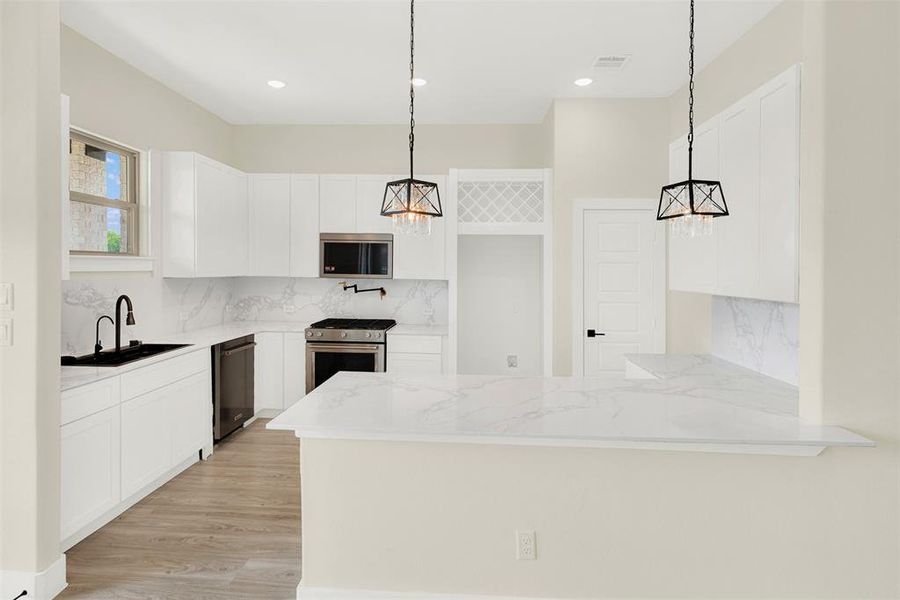 Furnished interior view inside a new home in , McKinney (Image 9).