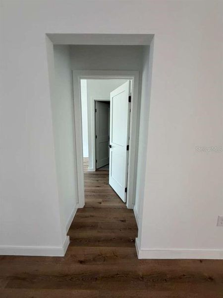 Spacious, unfurnished interior of a new home in , Dunnellon (Image 28).
