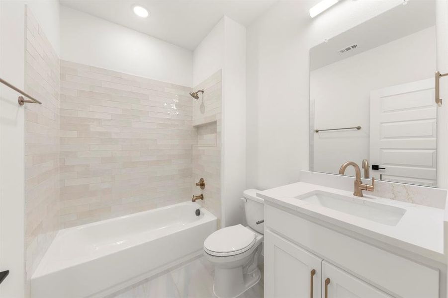 49. 681 Capella - 5TH Bath