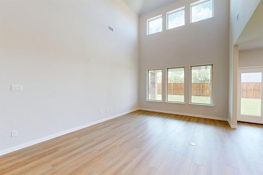 Spacious, unfurnished interior of a new home in Lilybrooke at Legacy Hills, Celina (Image 34).