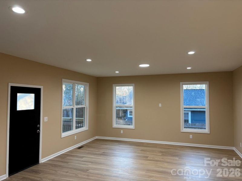 Beautiful flooring, lighting, and 9 ft ceilings. Feels good!