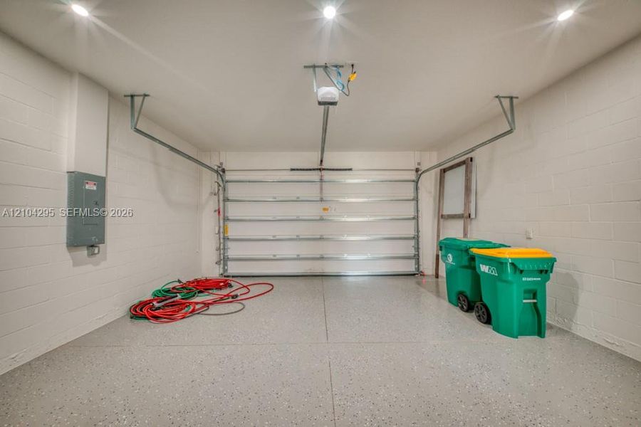 Spacious, unfurnished interior of a new home in , Placida (Image 38). Spacious, unfurnished interior of a new home in , Placida (Image 38).