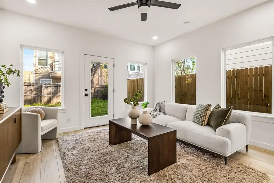 Furnished interior view inside a new home in , Dallas (Image 10). Furnished interior view inside a new home in , Dallas (Image 10).