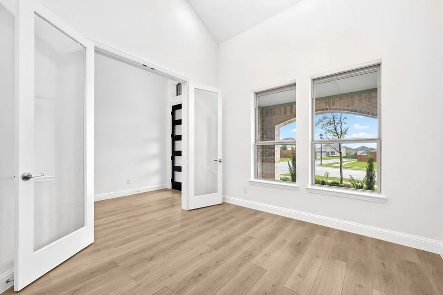 Spacious, unfurnished interior of a new home in Highland Lakes, McKinney (Image 27). Spacious, unfurnished interior of a new home in Highland Lakes, McKinney (Image 27).