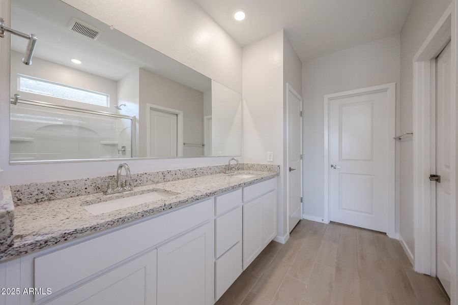 29_RED-74-Century-Communities_primary-be