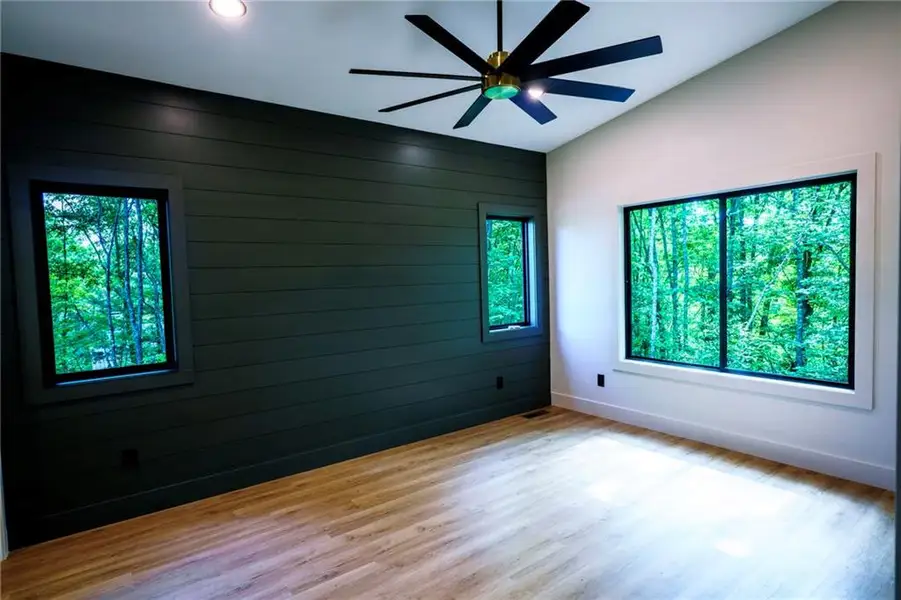 Spacious, unfurnished interior of a new home in , Blairsville (Image 26).