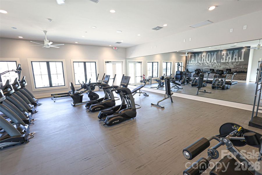 Community amenities in , Denver (Image 22).