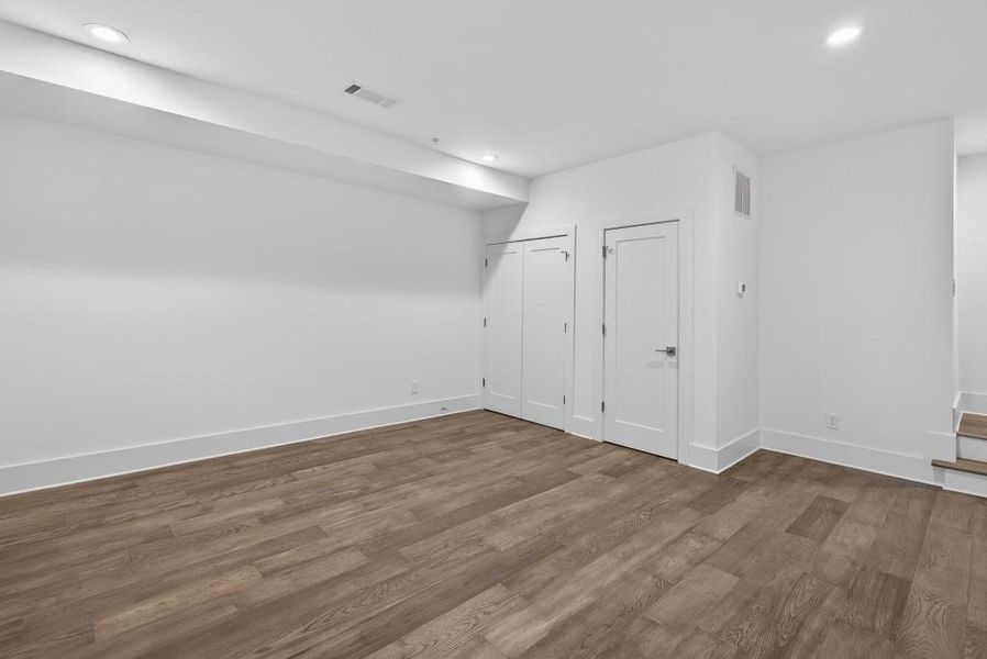 Spacious, unfurnished interior of a new home in , Decatur (Image 34).