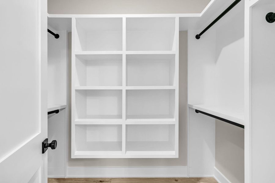 Image 40 of a home in .