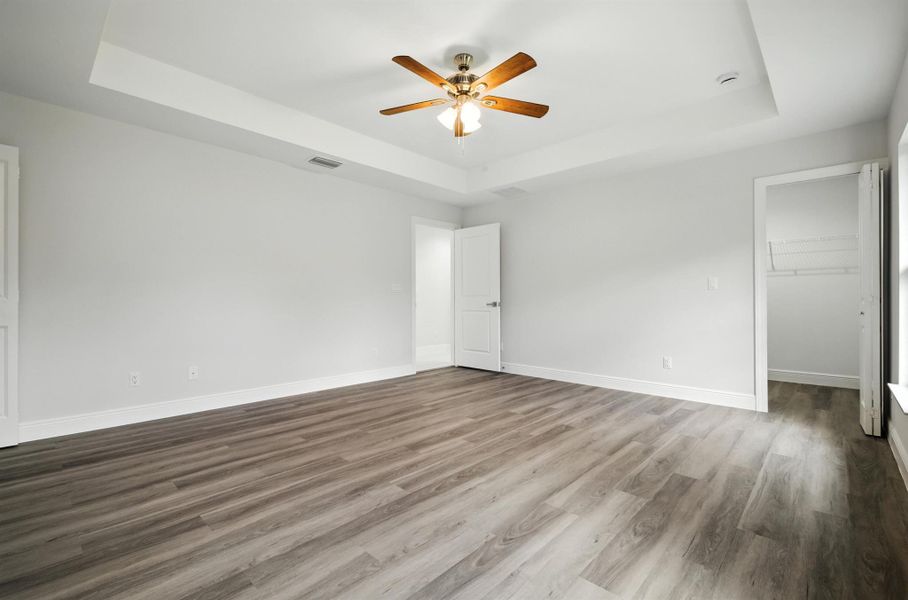 Spacious, unfurnished interior of a new home in , Fort Pierce (Image 23).