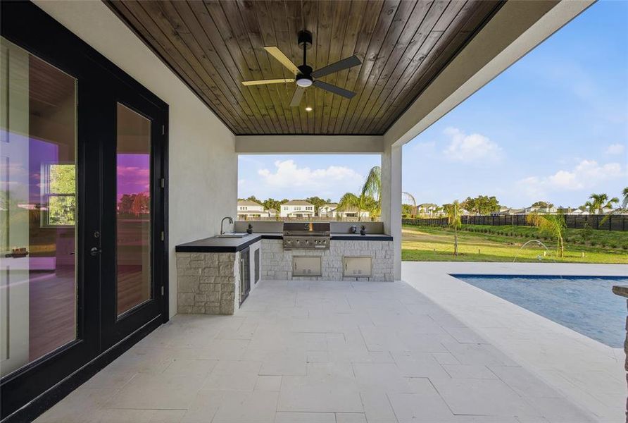 Exterior details and patio area of a home in , Plant City (Image 40).