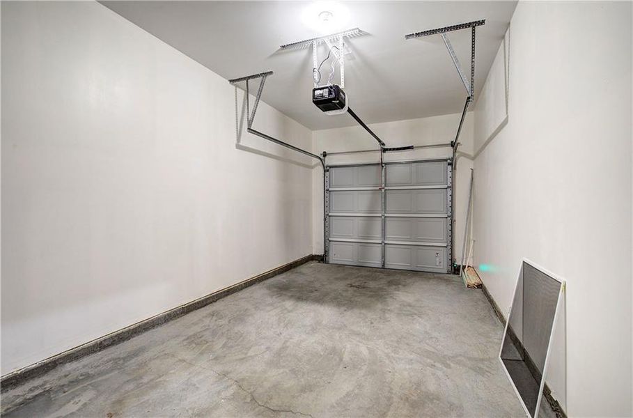 Spacious, unfurnished interior of a new home in , Cartersville (Image 21). Spacious, unfurnished interior of a new home in , Cartersville (Image 21).