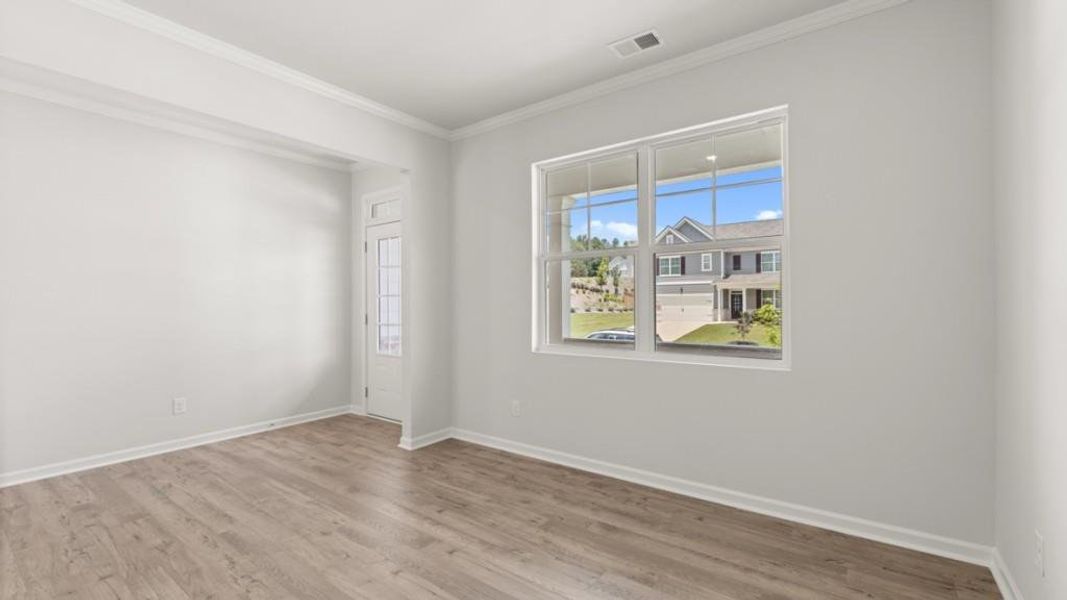 Spacious, unfurnished interior of a new home in Thompson Ridge, Dallas (Image 23). Spacious, unfurnished interior of a new home in Thompson Ridge, Dallas (Image 23).