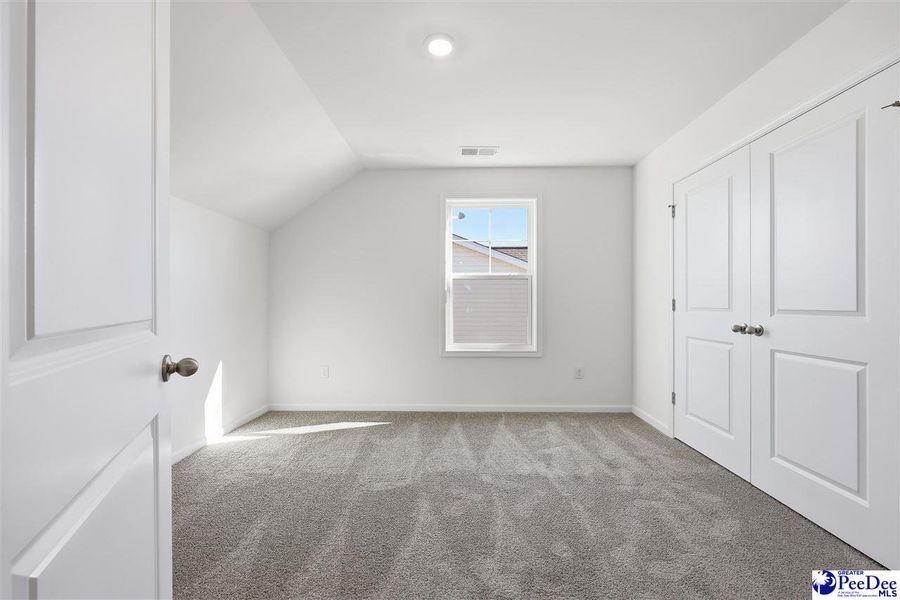 Spacious, unfurnished interior of a new home in Spring Haven, Florence (Image 28).