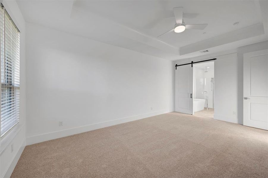 Spacious, unfurnished interior of a new home in Kreymer at the Park, Wylie (Image 32).