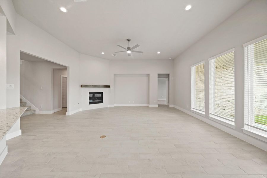Spacious, unfurnished interior of a new home in Morton Creek Ranch, Katy (Image 15). Spacious, unfurnished interior of a new home in Morton Creek Ranch, Katy (Image 15).
