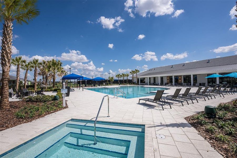 Community amenities in Woodland Preserve, Parrish (Image 67).