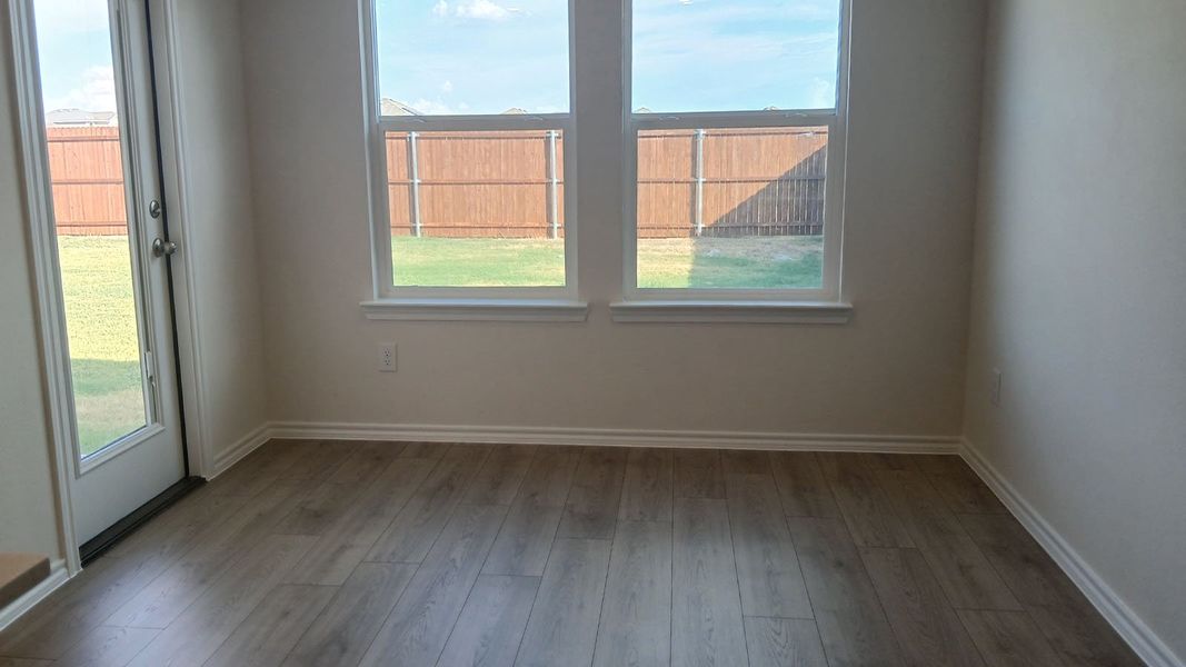 Spacious, unfurnished interior of a new home in Wildwood, Royse City (Image 9).