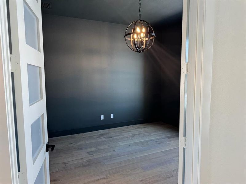 Spacious, unfurnished interior of a new home in , Gunter (Image 20).